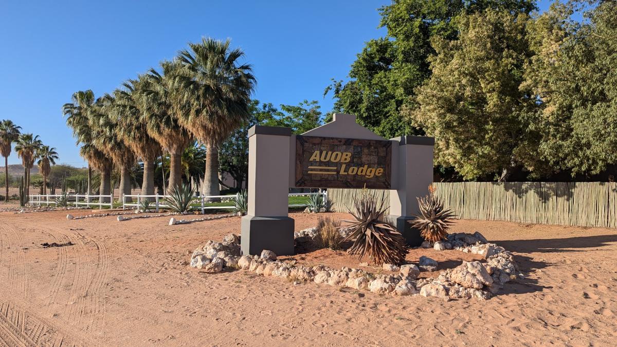 Die erste Übernachtung und Safari